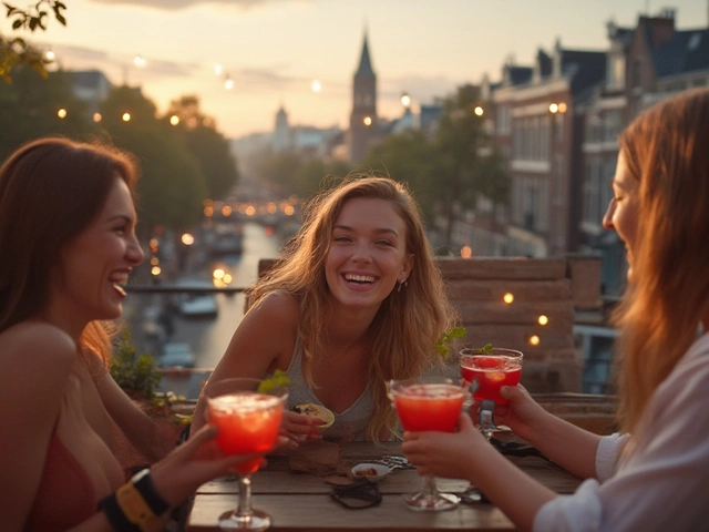 De Ultieme Gids: Amsterdam Rooftop Bars voor Elk Type Uitje