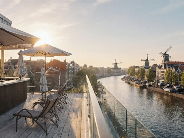 Beste rooftop bars in Amsterdam voor een onvergetelijke viering