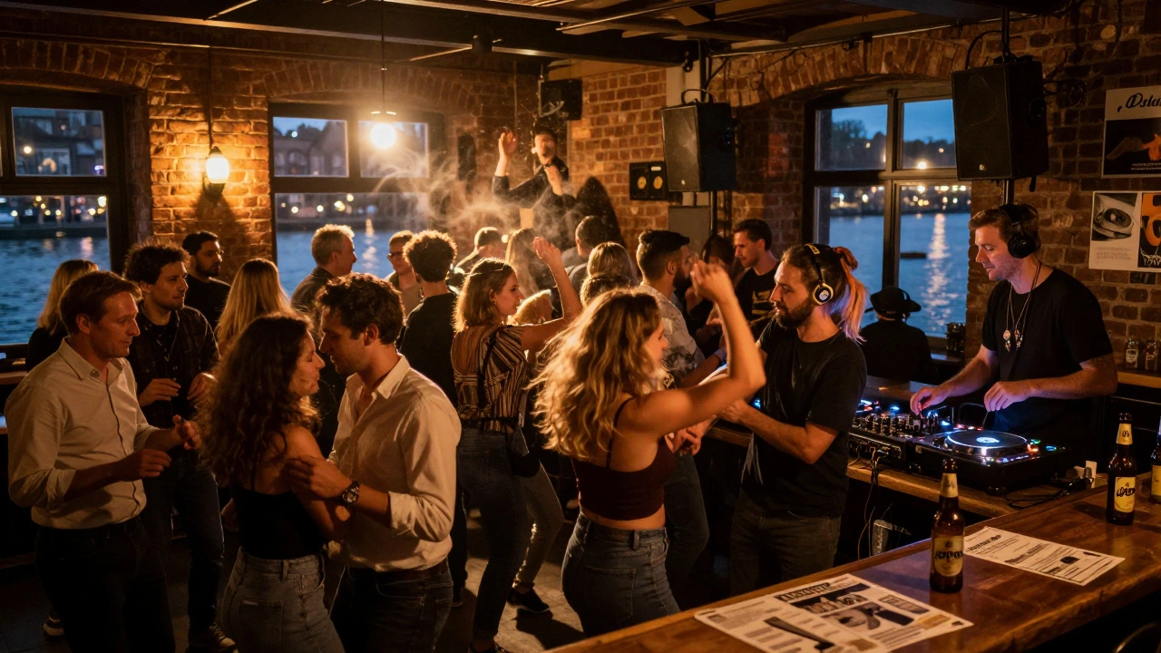 De Beste DJs Die Dit Maand Spelen bij De Marktkantine in Amsterdam