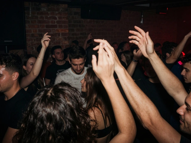 Van Dageraad tot Dageraad: De Ononderbroken Nacht van Westerunie Nightclub in Amsterdam