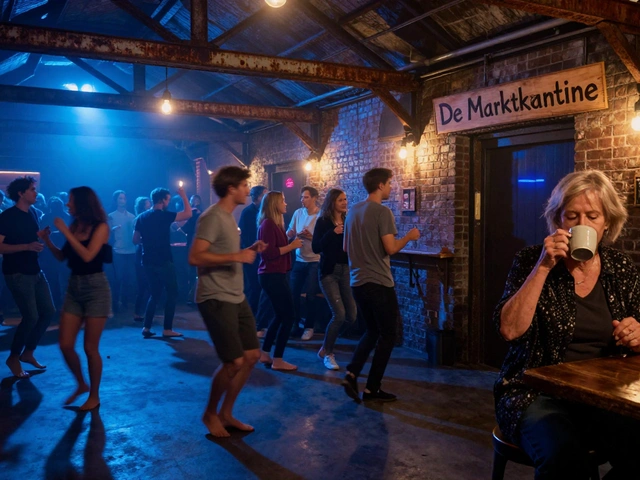 De Marktkantine Nightclub: Waar het Beat Nooit Stopt in Amsterdam